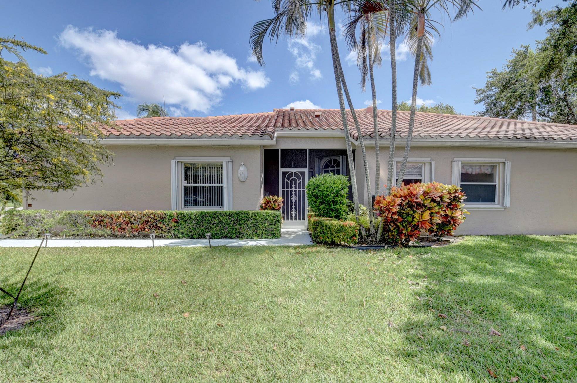 Boynton Beach, FL 33472,8076 Key West LN