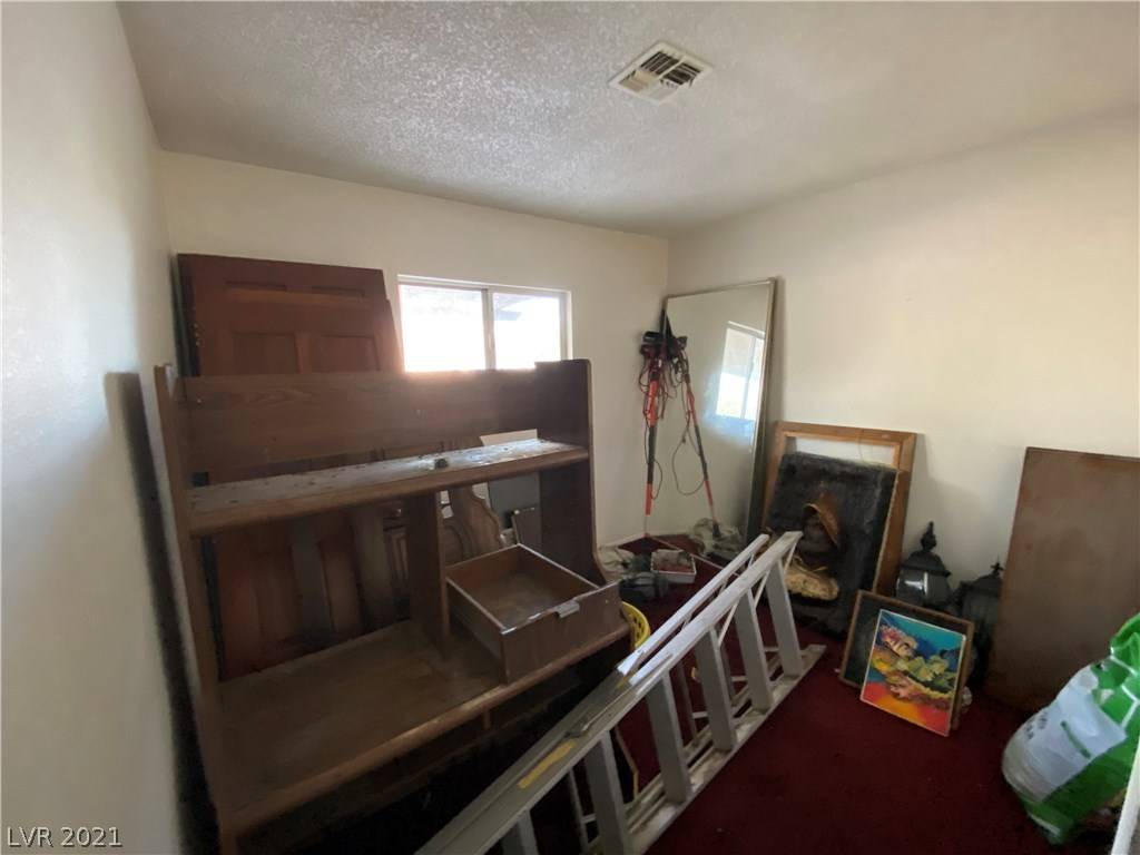 Las Vegas, NV 89103,5816 Arandas Court