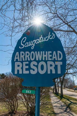 Saugatuck, MI 49453,842 Lake Street 6