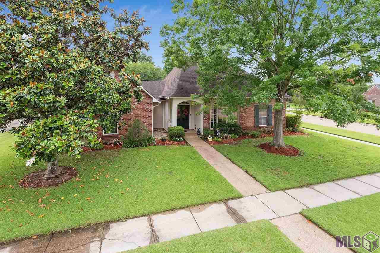 Baton Rouge, LA 70810,10318 RUSTIC OAK DR