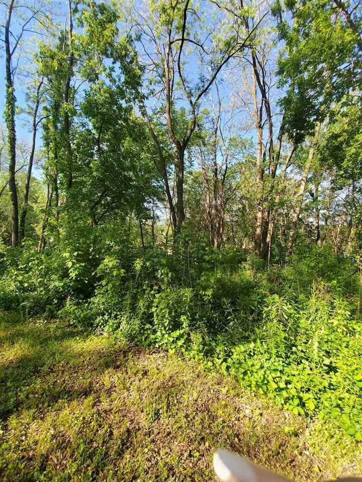 Genoa, WI 54632,0.15 Ac Malin St