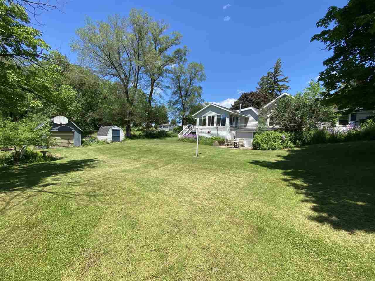 Fennimore, WI 53809,1855 12th St