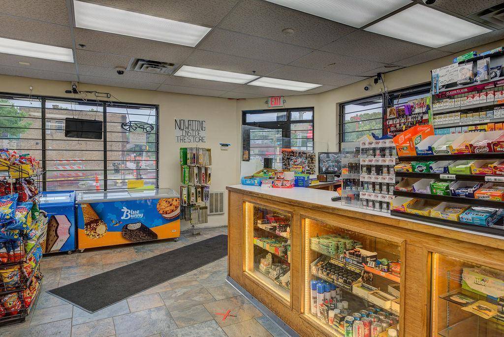 Minneapolis, MN 55411,1120 Lowry Avenue N