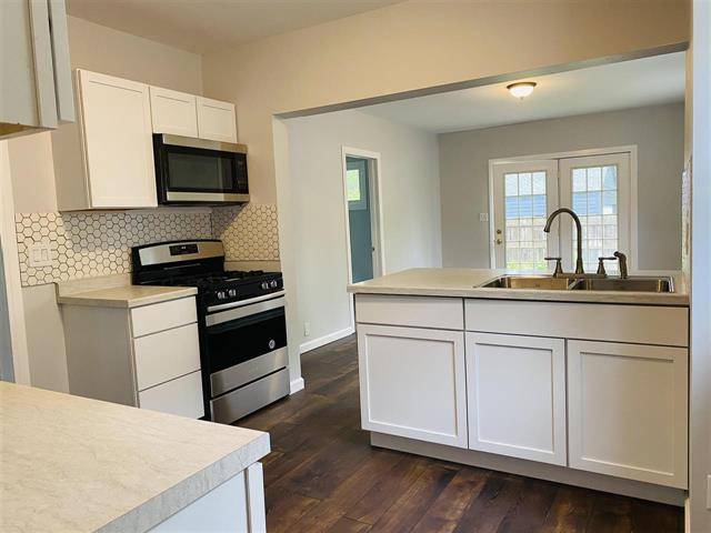 Jackson, MI 49202,722 EDGEWOOD