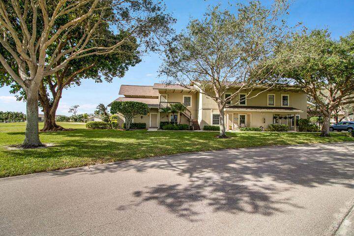 Tequesta, FL 33469,18600 SE Wood Haven LN C