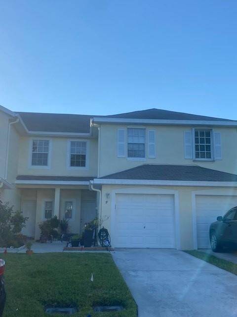 Greenacres, FL 33415,225 Foxtail DR F