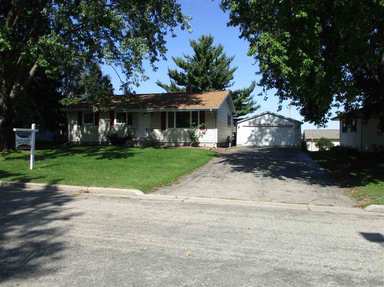 Deforest, WI 53532,716 Karow St