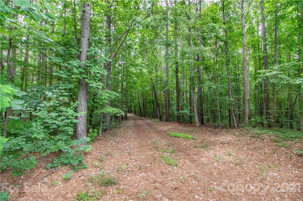 Mooresville, NC 28117,204 Bluefield Road