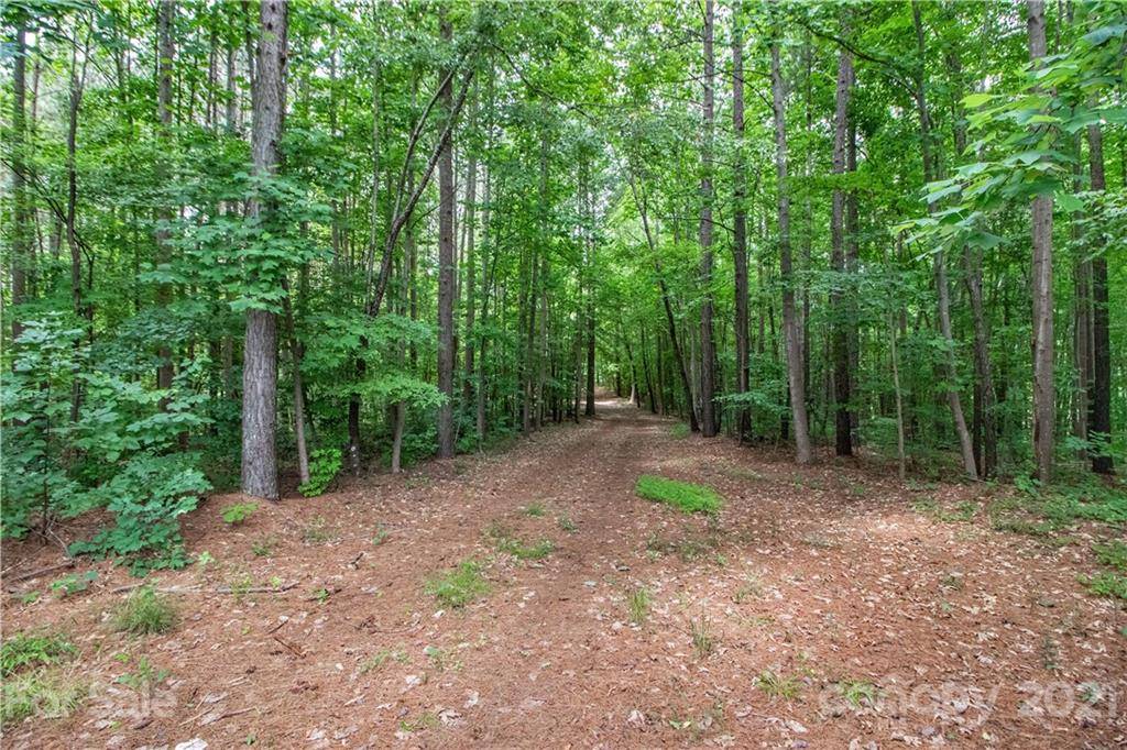 Mooresville, NC 28117,204 Bluefield Road