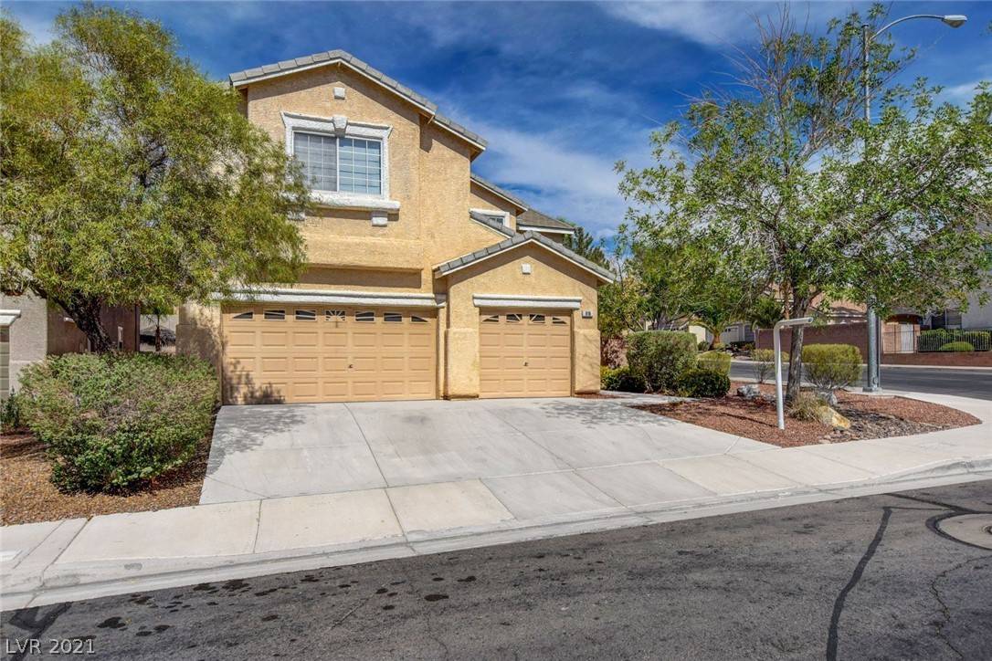 Henderson, NV 89052,818 Roaring Falls Avenue