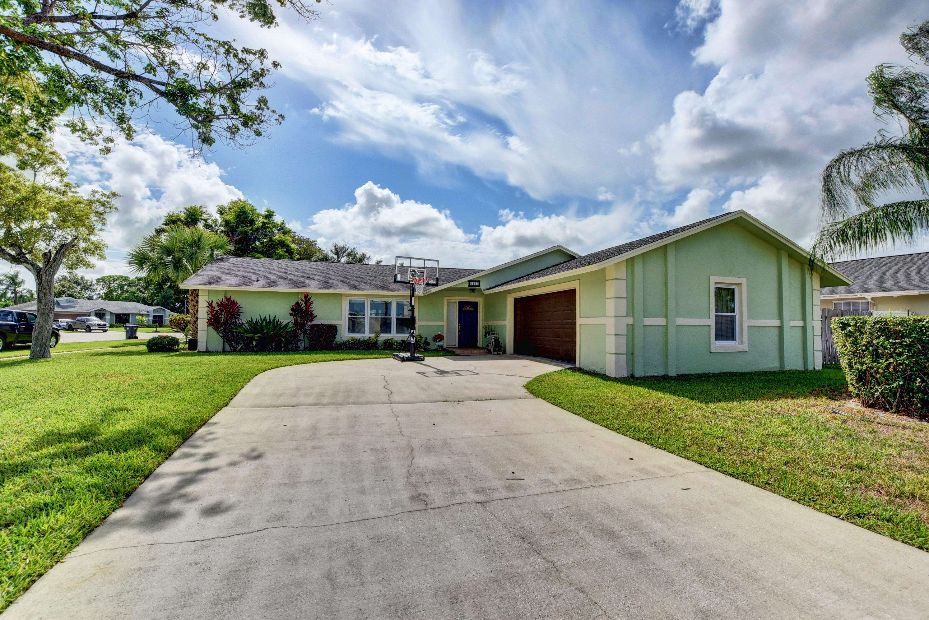 Wellington, FL 33414,1111 Jackpine ST