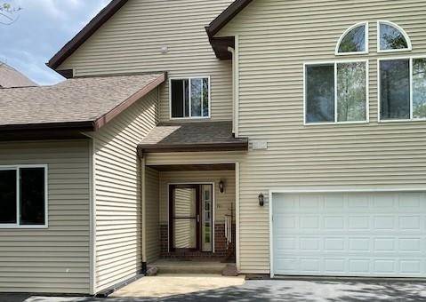 Lake Mills, WI 53551,701 Cherokee Path #1