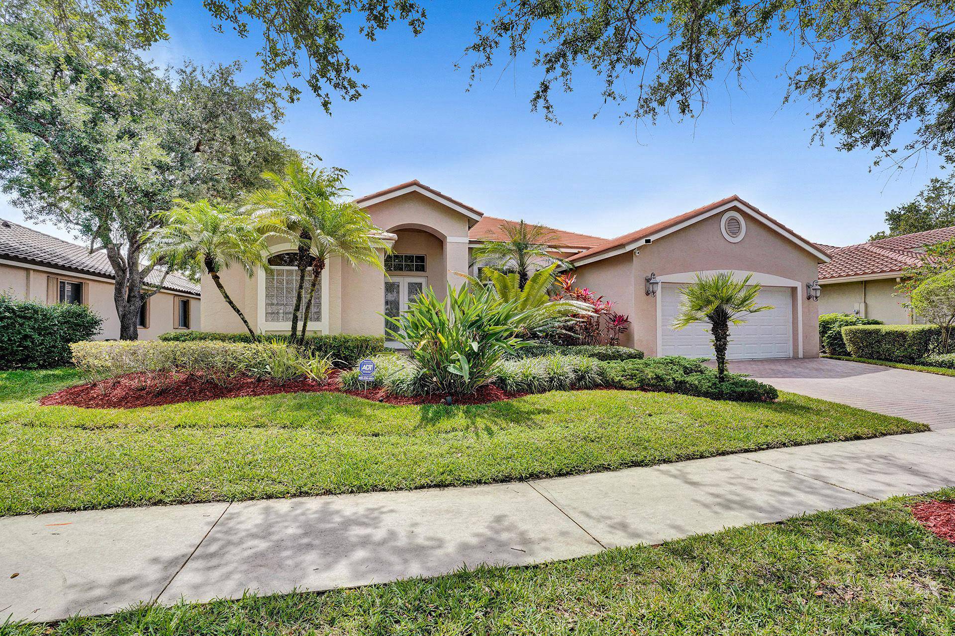 Weston, FL 33332,2724 Oakbrook DR