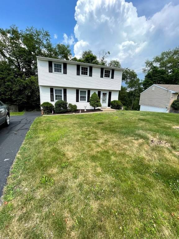 Bethel Park, PA 15102,873 Hershire Dr