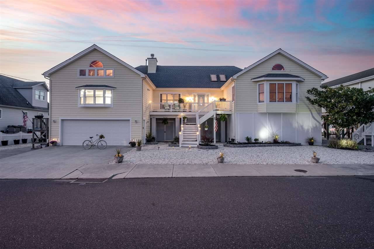 Tuckerton, NJ 08087,97 Dolphin