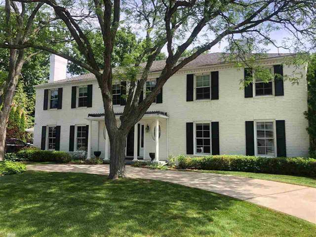 Grosse Pointe Shores, MI 48236,82 WEBBER PLACE