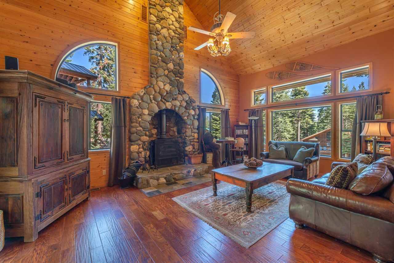 Truckee, CA 96161,13925 Herringbone Way