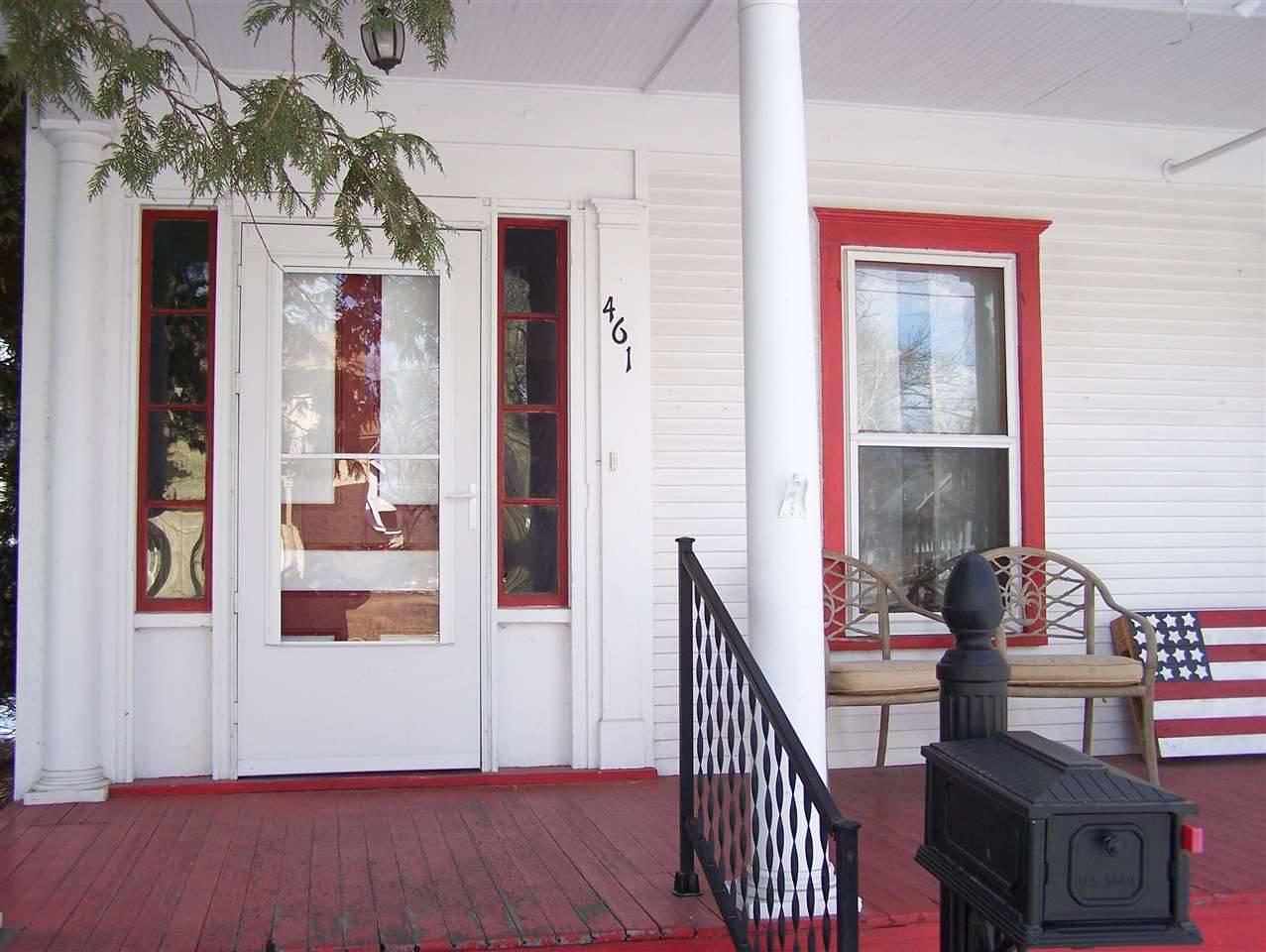 Columbus, WI 53925,461 W Prairie St