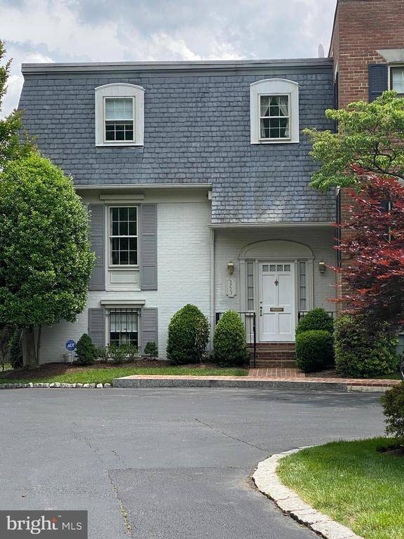 Chevy Chase, MD 20815,5711 BROOKSIDE DR