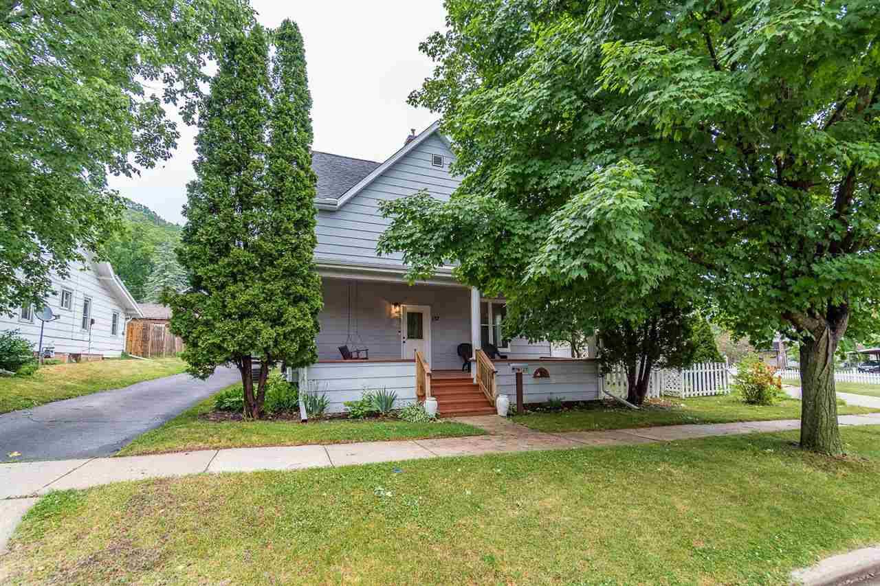 Richland Center, WI 53581,137 N Park St