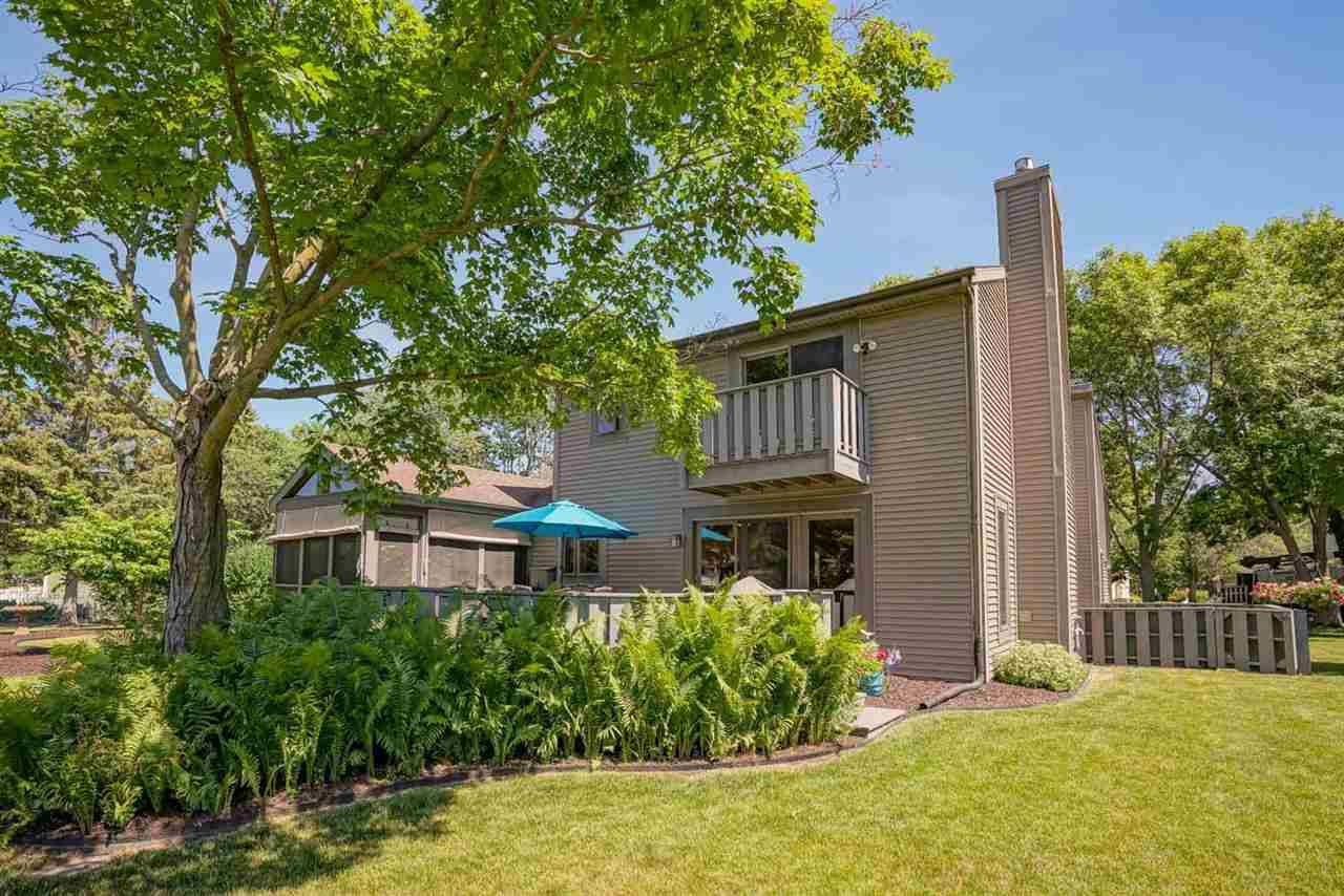 Madison, WI 53717,10 Andover Cir