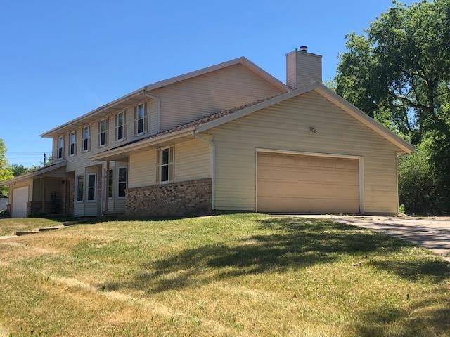 Madison, WI 53717,7009-7011 Longmeadow Rd