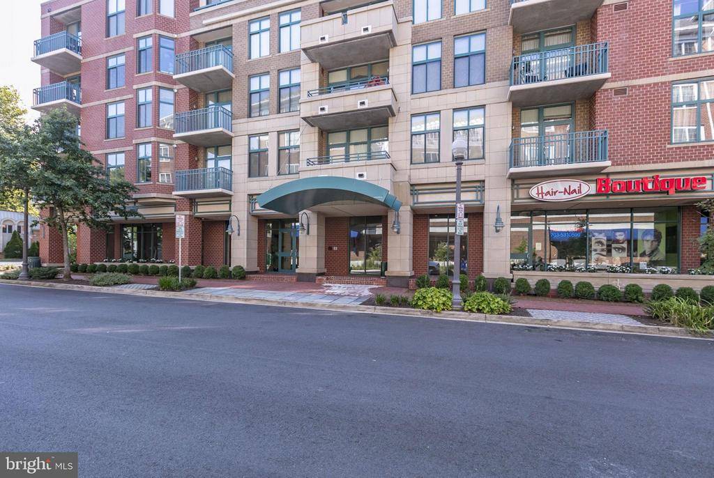 Falls Church, VA 22046,502 BROAD ST #320