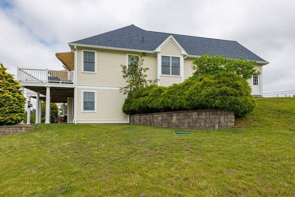 Lakeville, MA 02347,197 Rhode Island RD