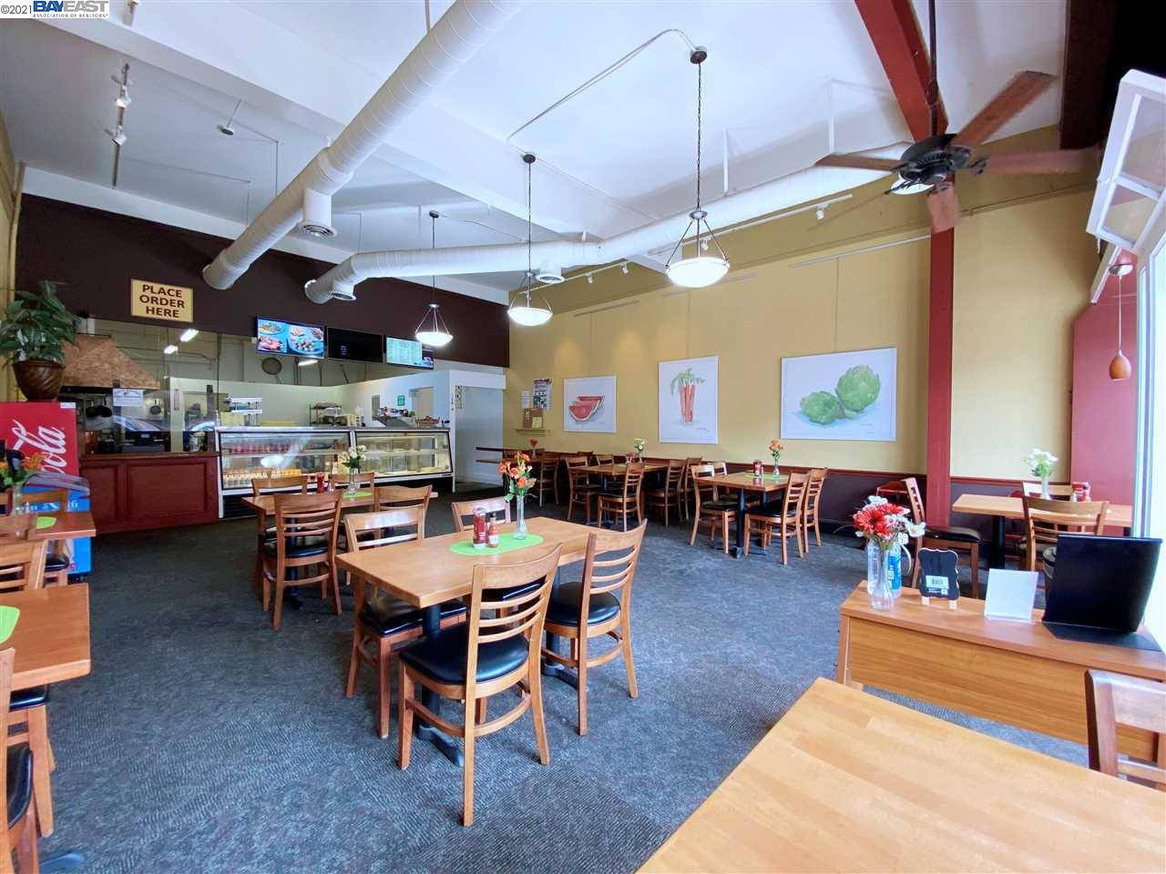 Martinez, CA 94553,521 Main St