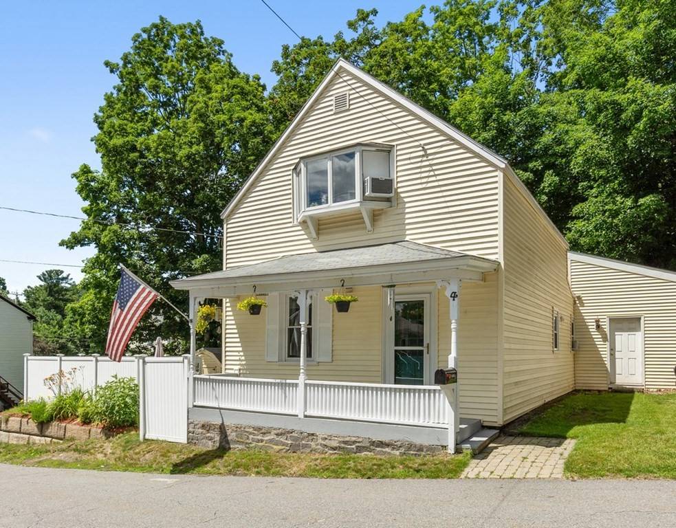 Westford, MA 01886,4 Story ST