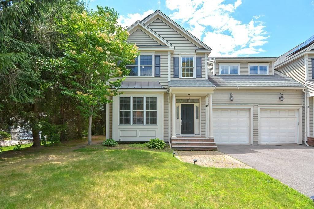 Natick, MA 01760,10 Lupine Rd. #10