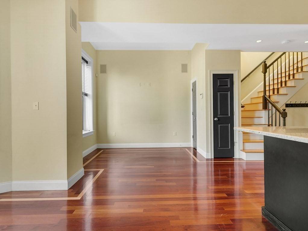 Boston, MA 02127,651 E 3rd St #2