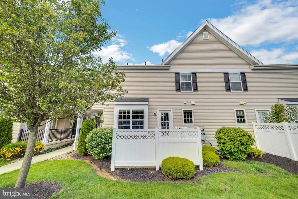 Woolwich Twp, NJ 08085,402 LEXINGTON MEWS