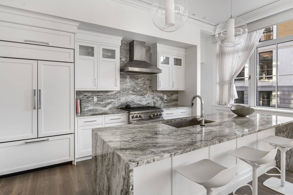 Boston, MA 02114,32 Derne St #3A