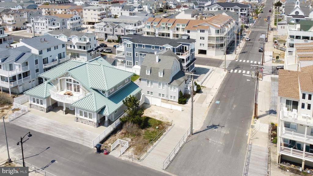 Sea Isle City, NJ 08243,4401 N PLEASURE AVE