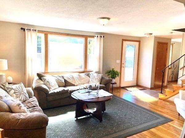 Bellingham, MA 02019,54 Apache Rd