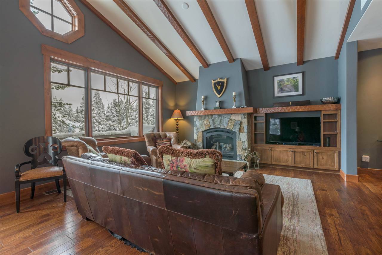 Truckee, CA 96161,10215 Annies Loop