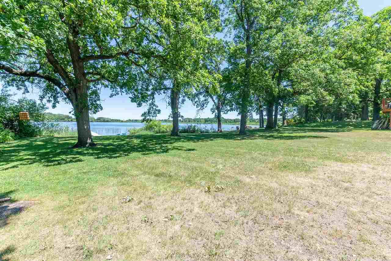 Dalton, WI 53926-9229,N1450 Spring Lake Dr