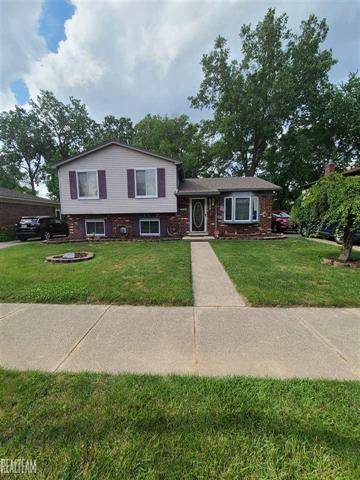 Roseville, MI 48066,16643 WATERMAN