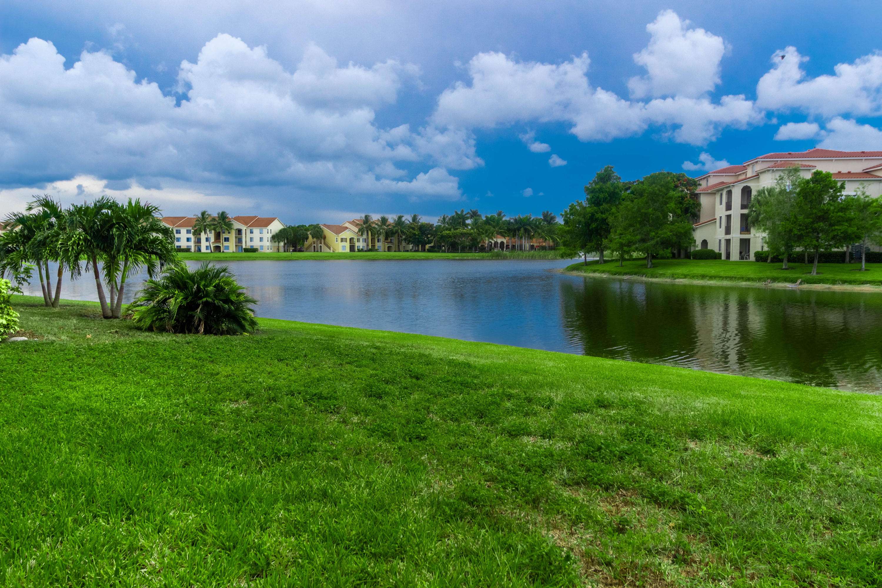 West Palm Beach, FL 33409,4451 Lake Lucerne CIR