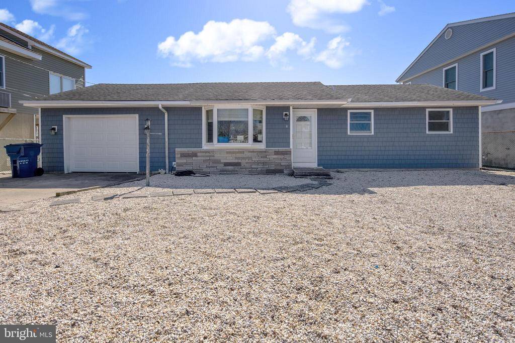 Tuckerton, NJ 08087,3 SPAR CT