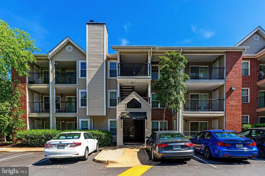 Alexandria, VA 22302,3304 WYNDHAM CIR #137