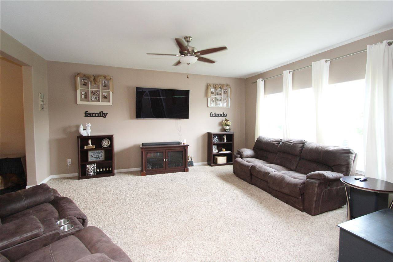 W1186 Meadowsweet Pass, Ixonia, WI 53036