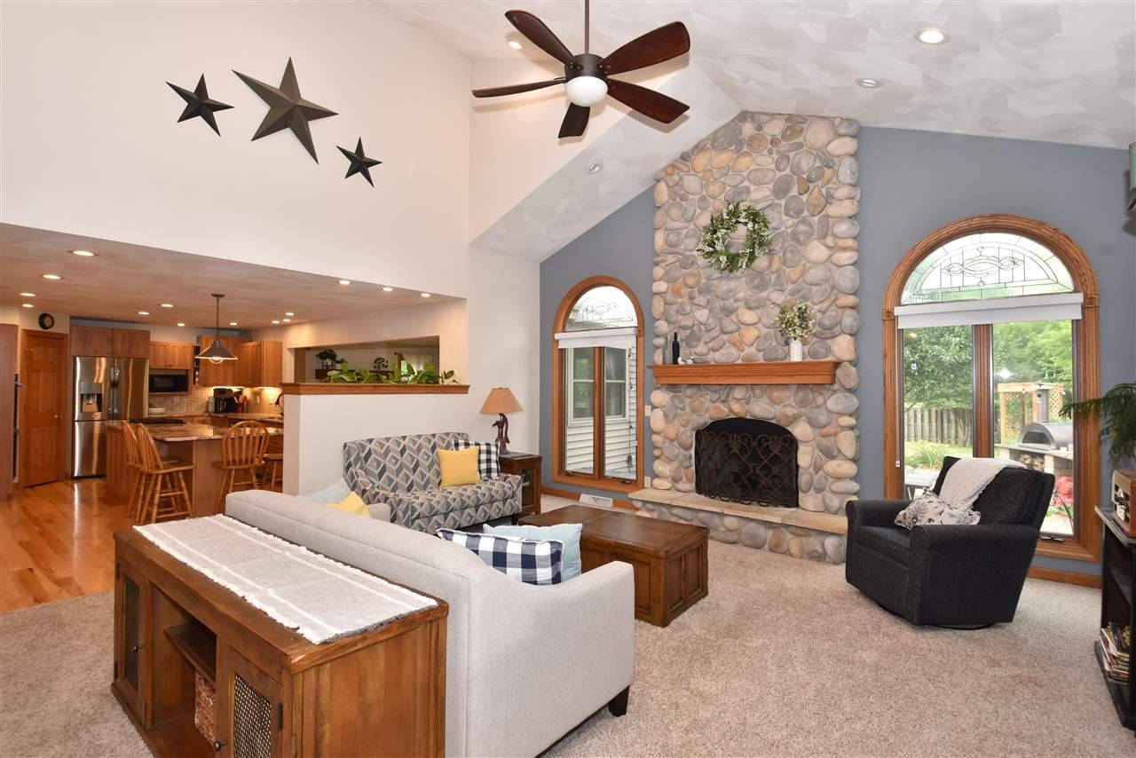 3230 Westminster Rd, Janesville, WI 53546