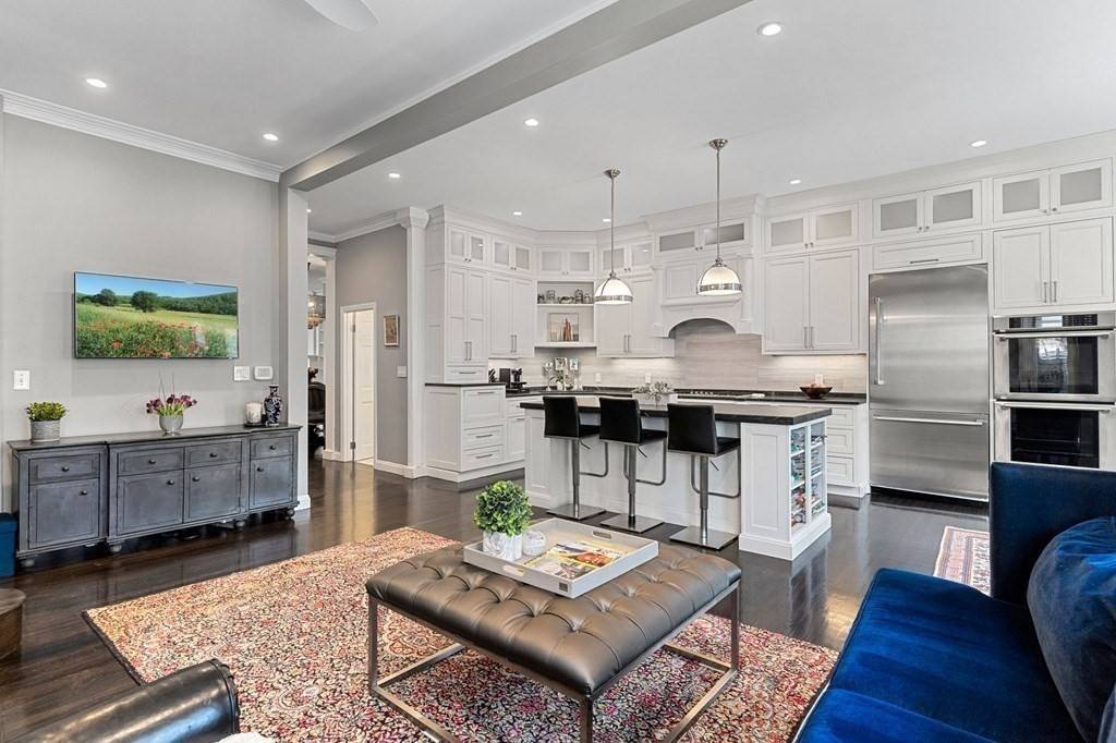 352 Tappan St #2, Brookline, MA 02445