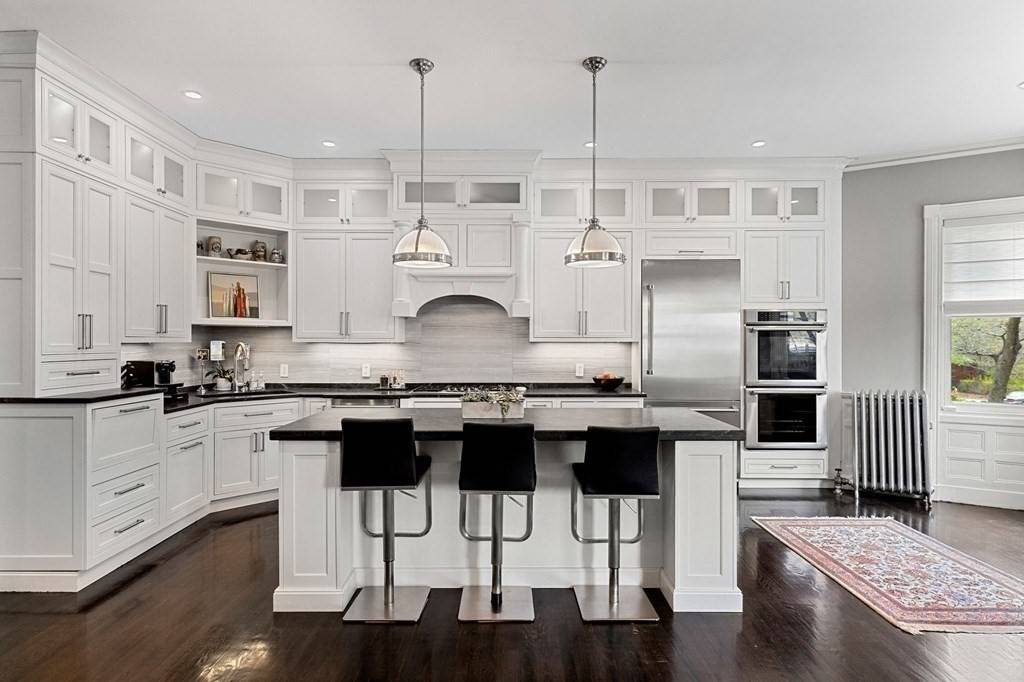 352 Tappan St #2, Brookline, MA 02445