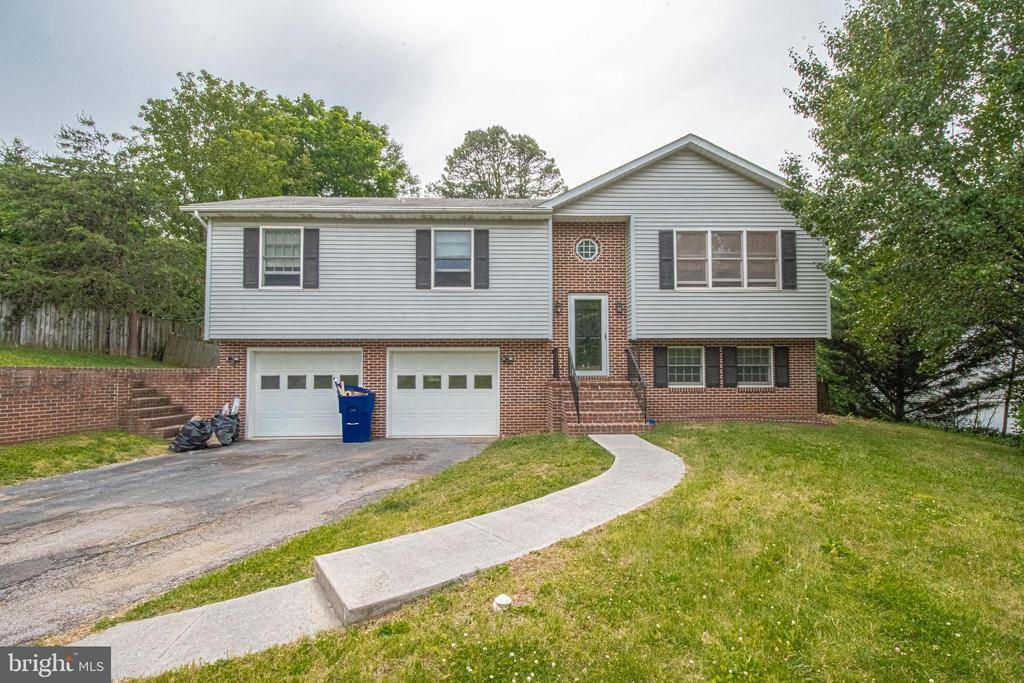 Front Royal, VA 22630,31 COLONIAL DR