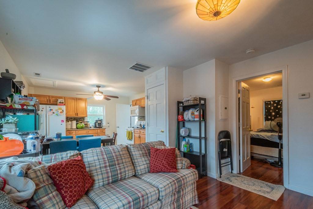 Malden, MA 02148,70 Eastern Ave #Upper