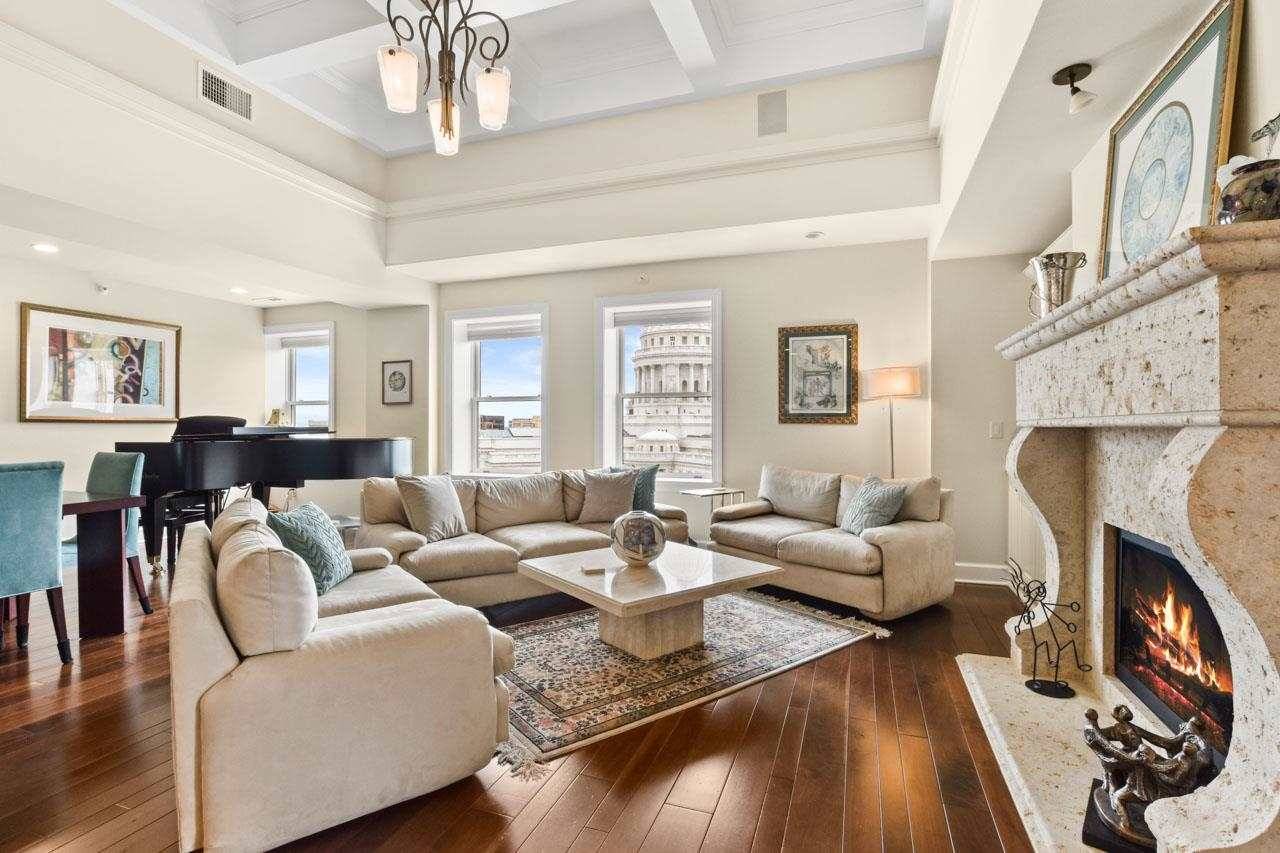 Madison, WI 53703,123 W Washington Ave #1007