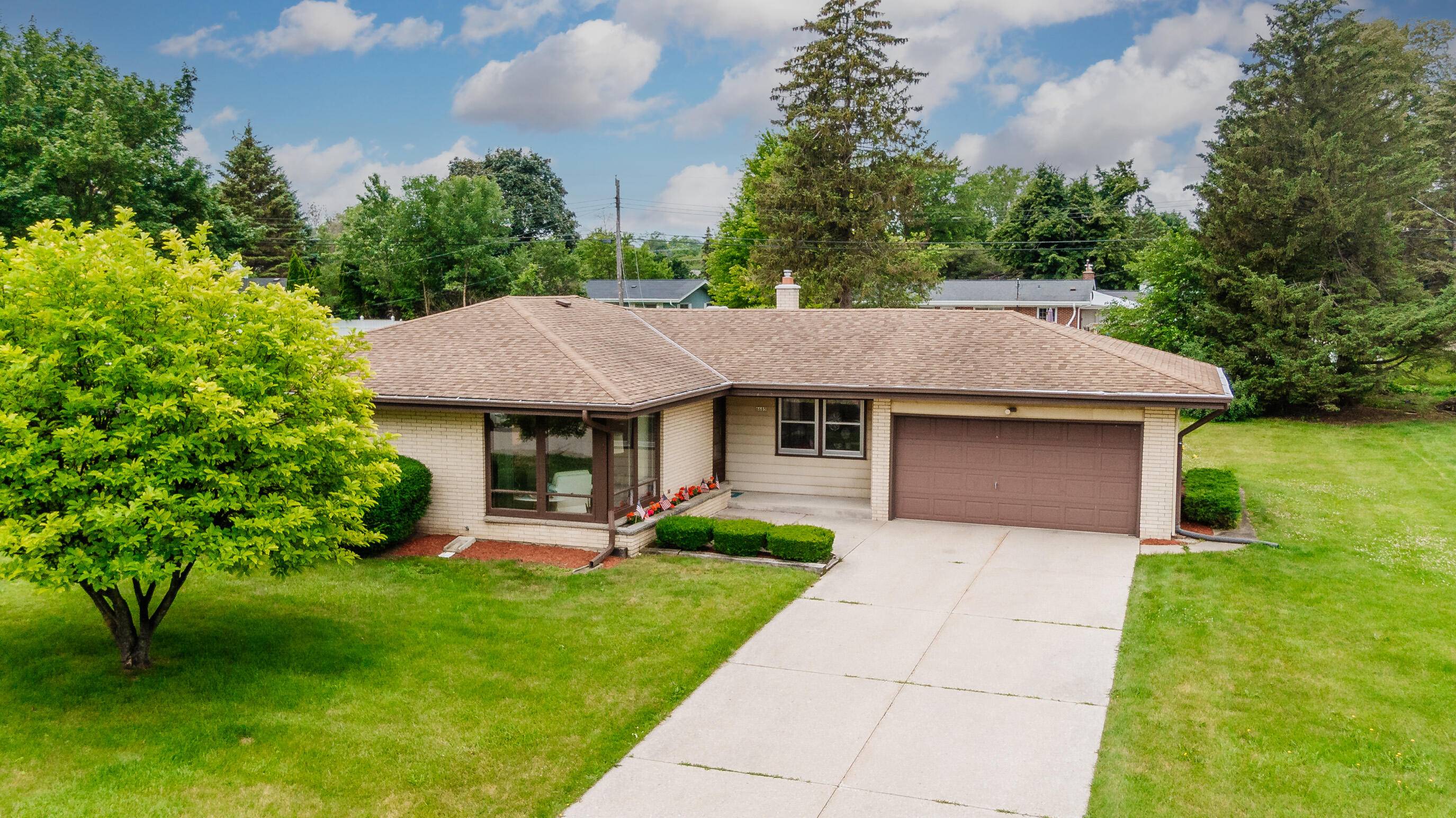 Glendale, WI 53209,6685 N Braeburn Ln